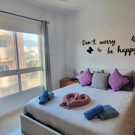 Your Coastal Getaway Lejlighed