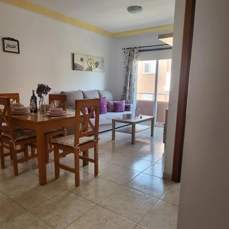 Your Coastal Getaway Apartment