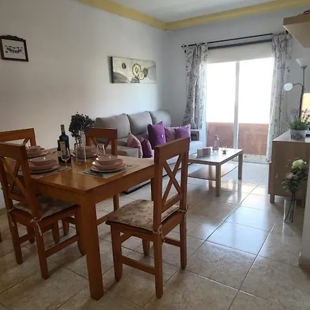 شقة Your Coastal Getaway *